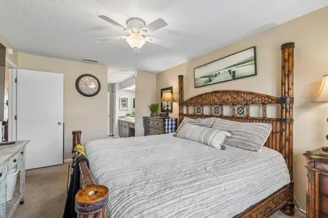 4753 Sunny Loop Holiday FL 34690
