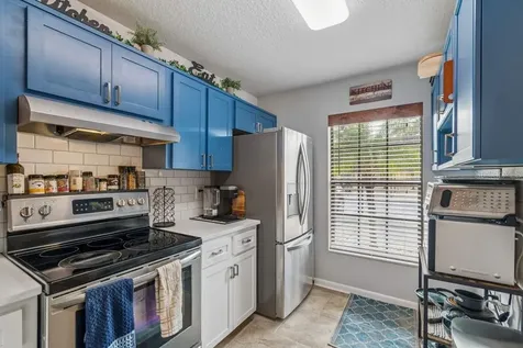 4753 Sunny Loop Holiday FL 34690