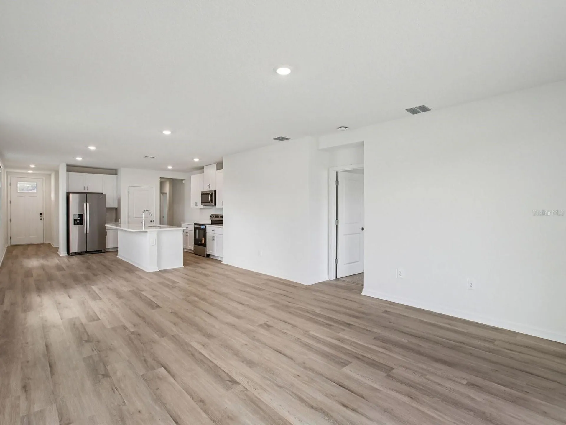 1439 Brekey Way Zephyrhills FL 33541