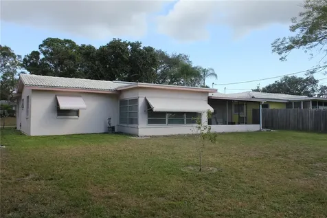 2025 Pine Ridge Drive Clearwater FL 33763