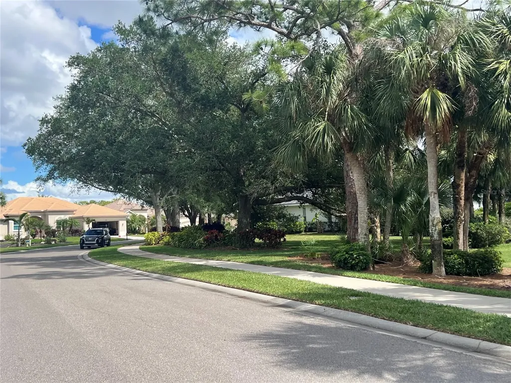 360 Cedarbrook Court Venice FL 34292