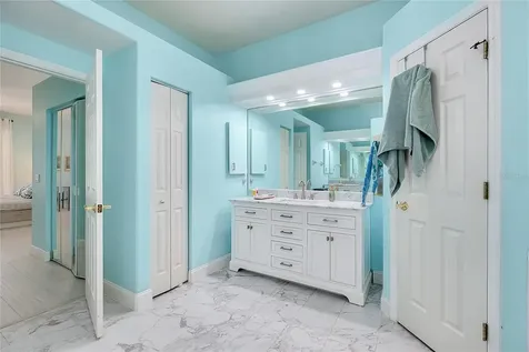 360 Cedarbrook Court Venice FL 34292