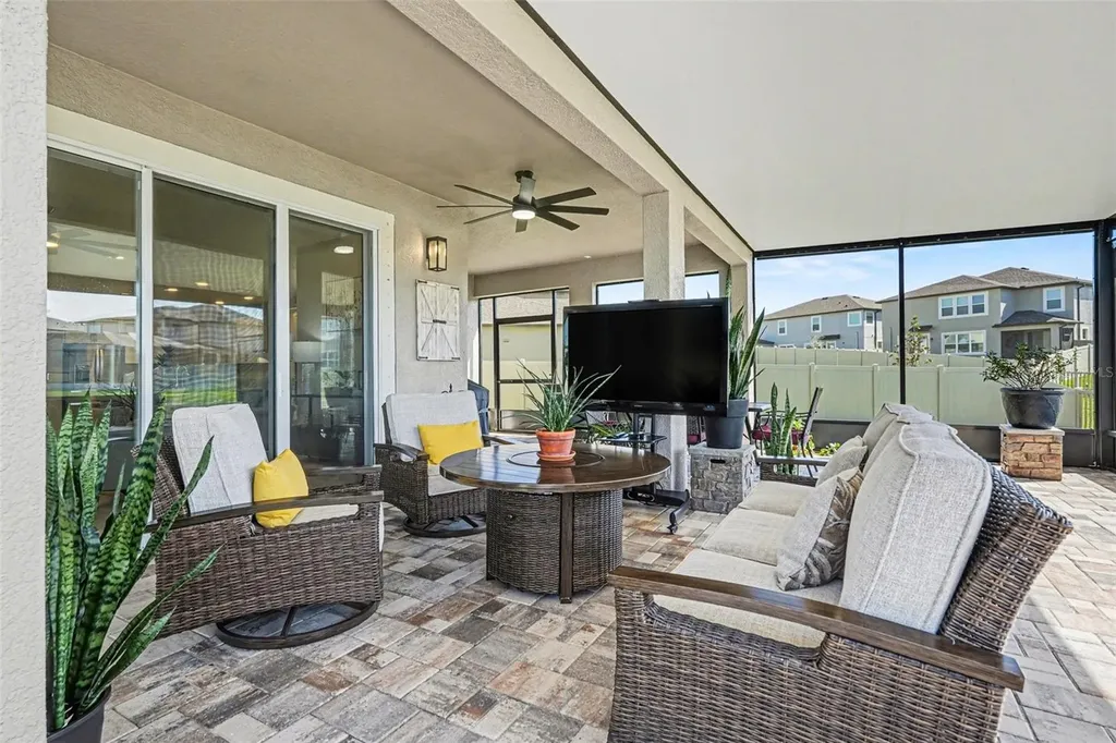 4902 Eagle Rock Drive Wimauma FL 33598