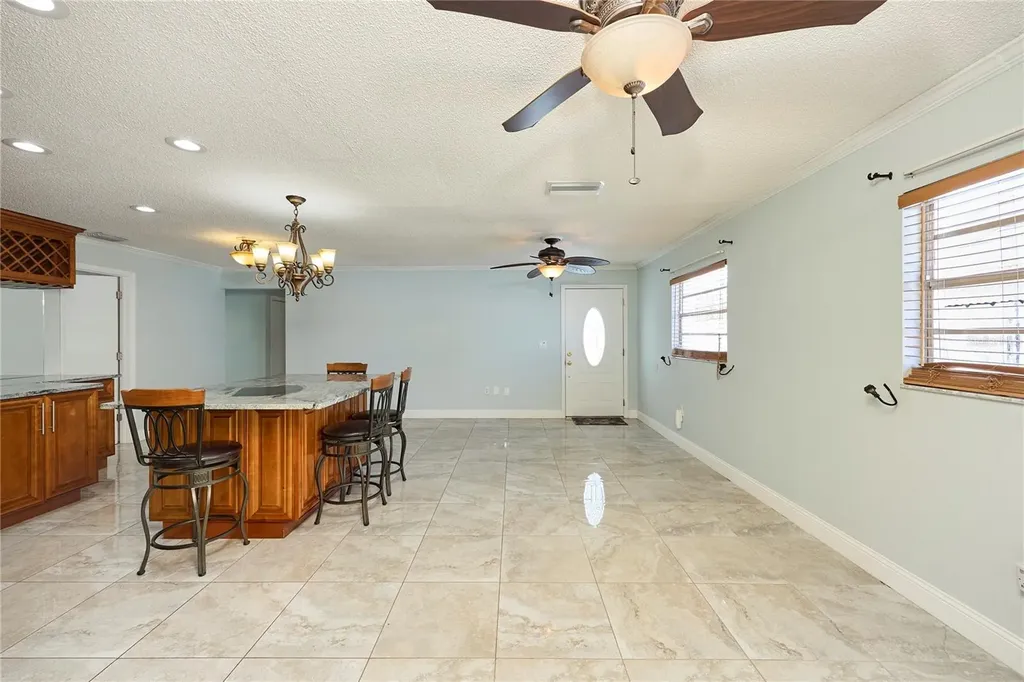 6804 N Hubert Avenue Tampa FL 33614