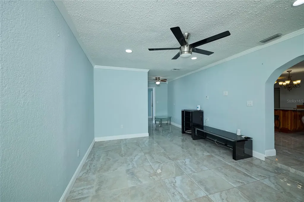 6804 N Hubert Avenue Tampa FL 33614
