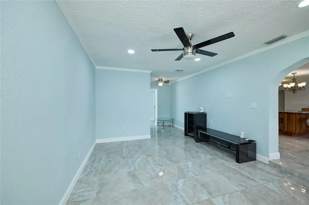 6804 N Hubert Avenue Tampa FL 33614