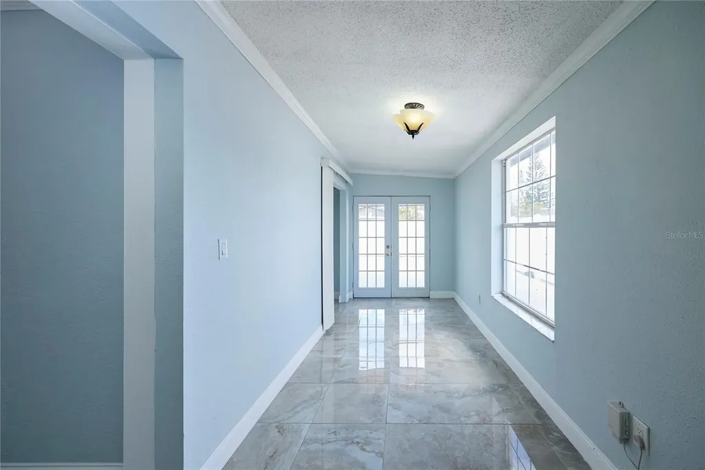 6804 N Hubert Avenue Tampa FL 33614