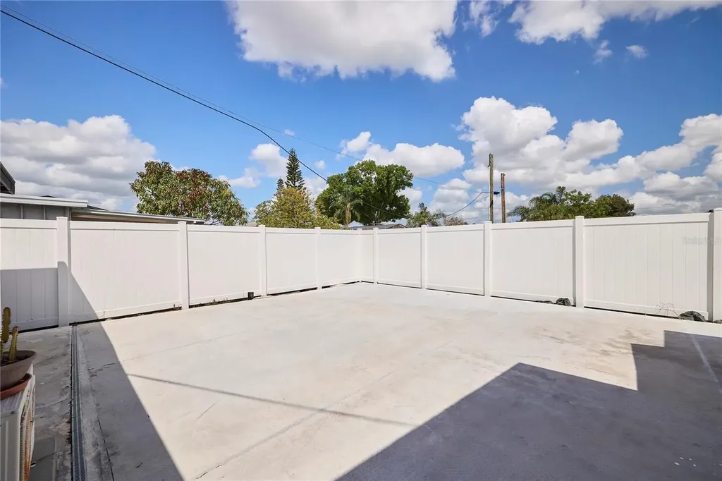 6804 N Hubert Avenue Tampa FL 33614