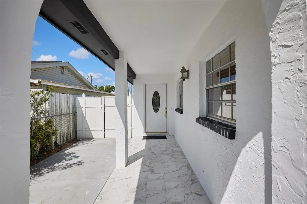 6804 N Hubert Avenue Tampa FL 33614