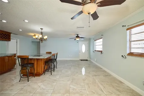6804 N Hubert Avenue Tampa FL 33614