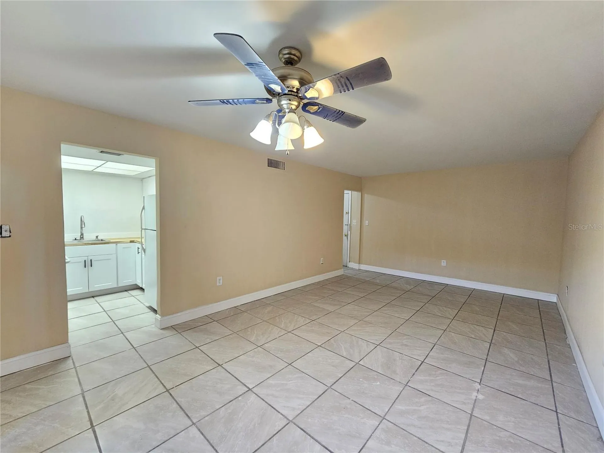 7601 Paula Drive Tampa FL 33615