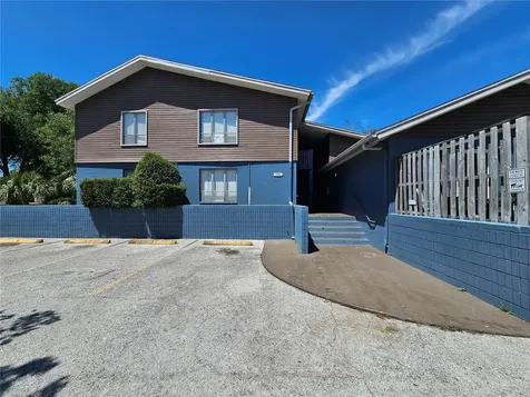 7601 Paula Drive Tampa FL 33615
