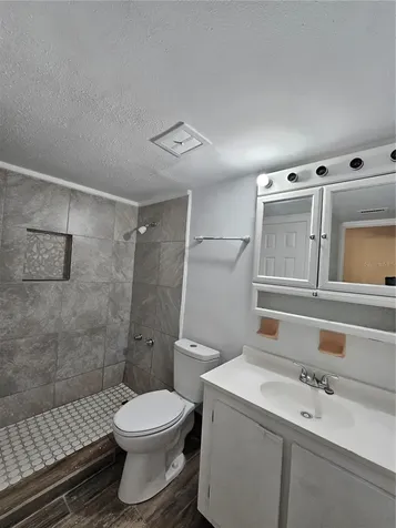 7601 Paula Drive Tampa FL 33615