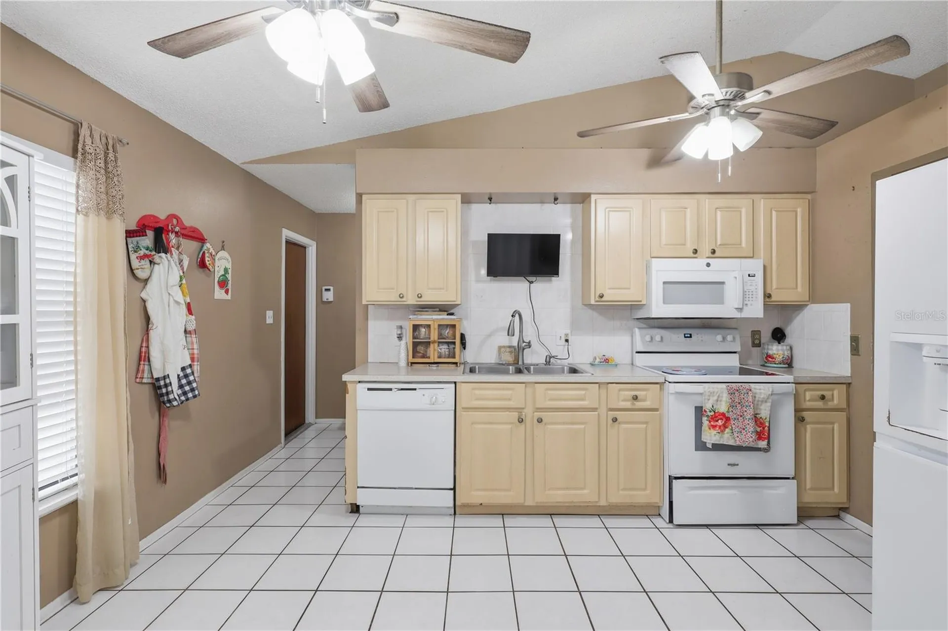 1326 Ferendina Drive Deltona FL 32725