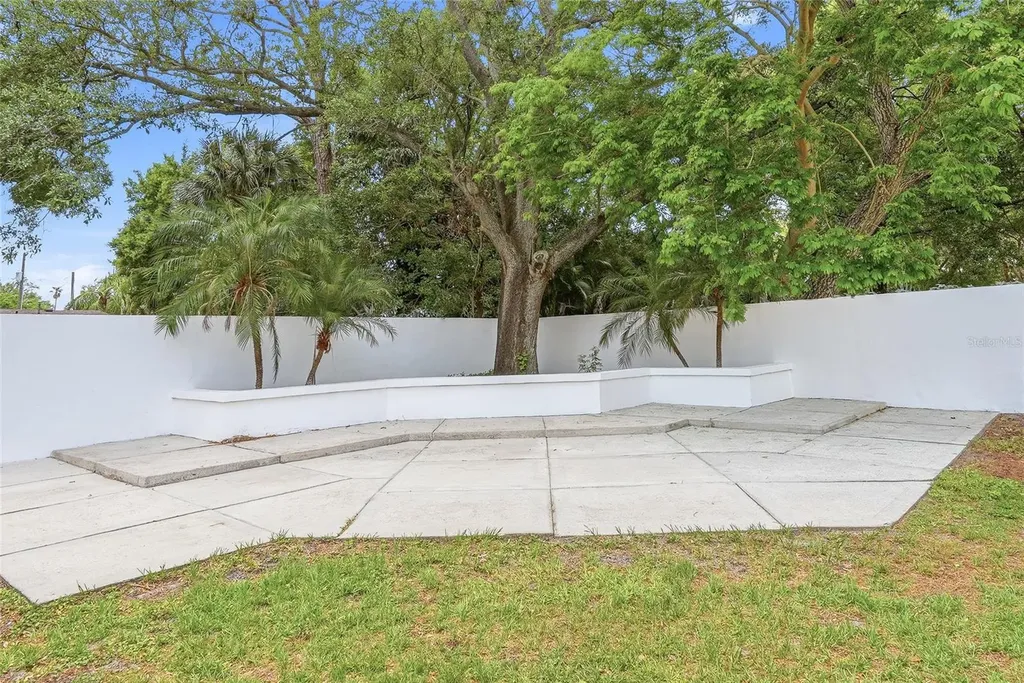 4909 S Zion Street Tampa FL 33611