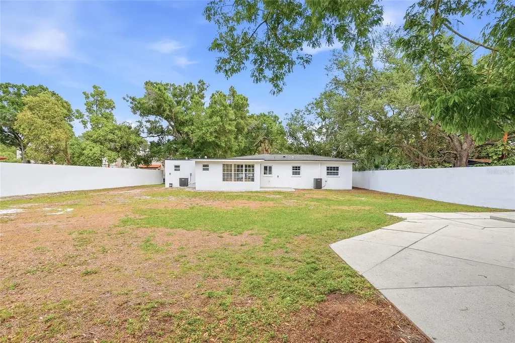4909 S Zion Street Tampa FL 33611