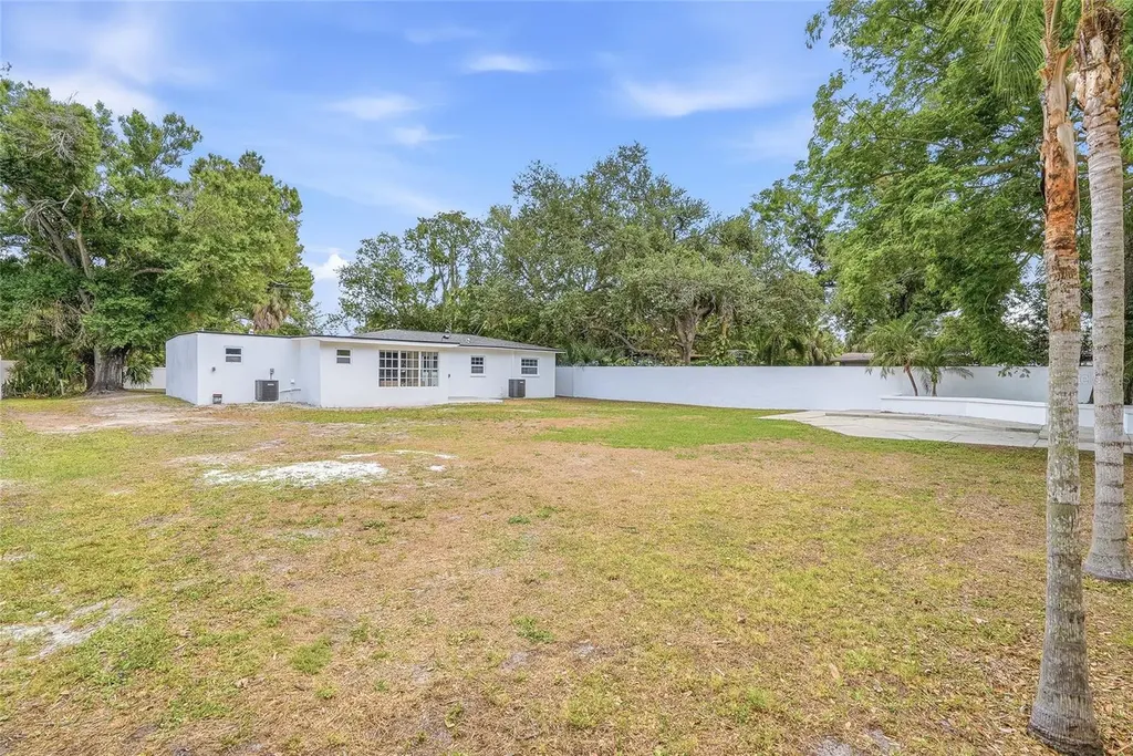 4909 S Zion Street Tampa FL 33611