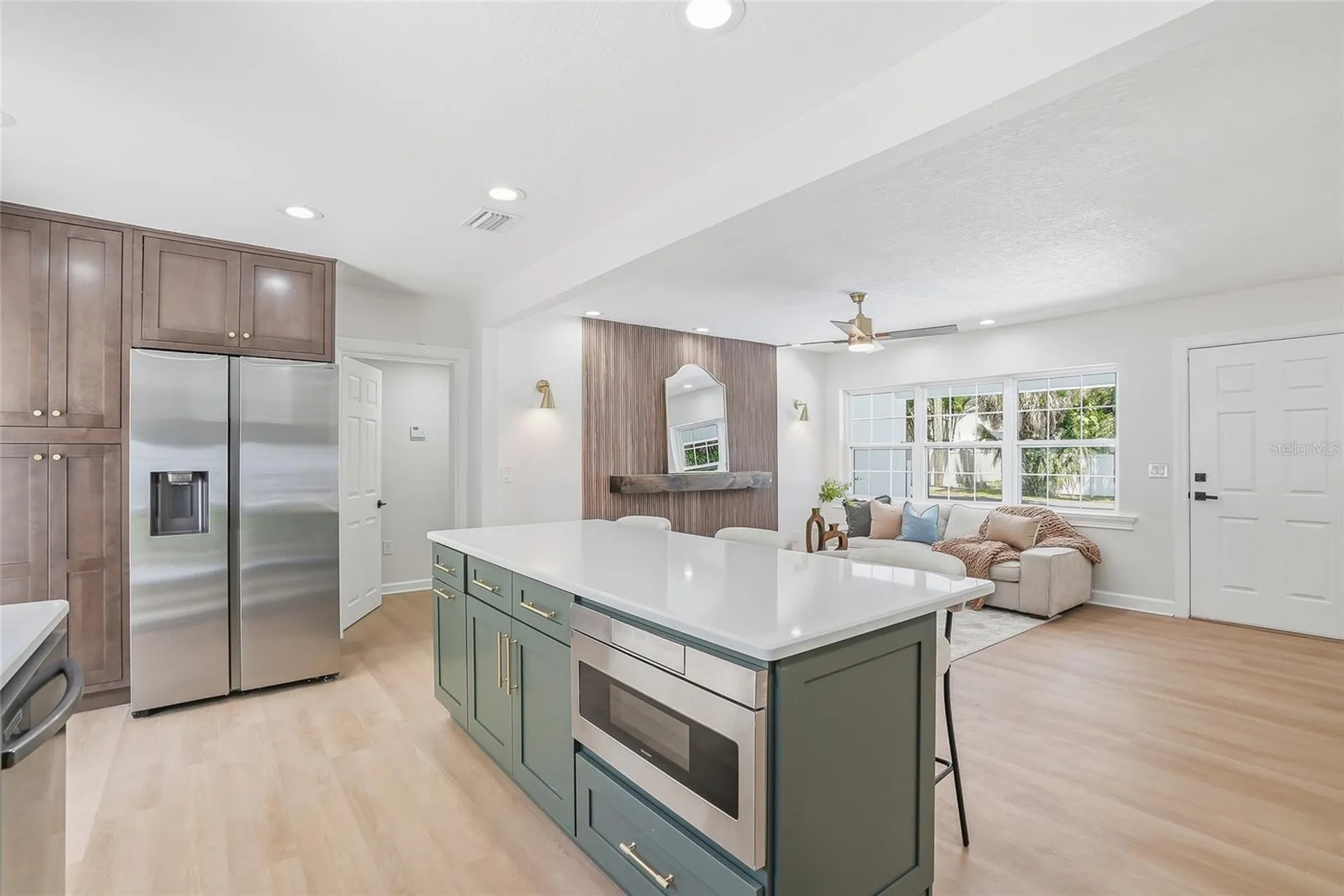 4909 S Zion Street Tampa FL 33611