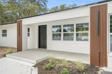 4909 S Zion Street Tampa FL 33611