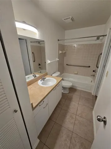 1604 Columbia Arms Circle Kissimmee FL 34741