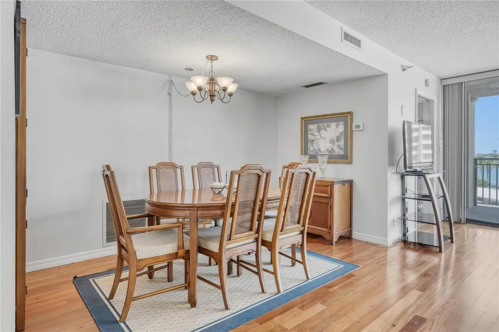 690 Island Way Clearwater Beach FL 33767