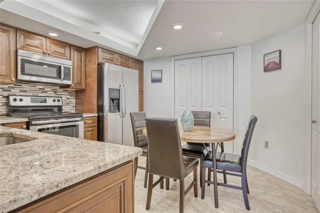690 Island Way Clearwater Beach FL 33767