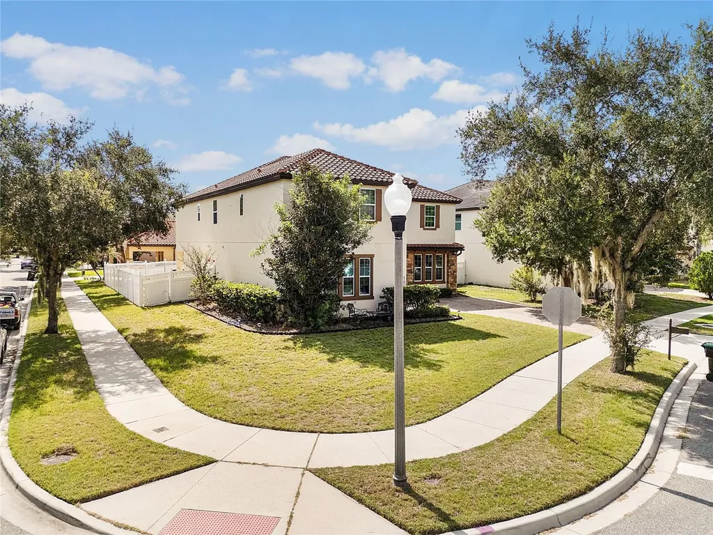 6152 Golden Dewdrop Trail Windermere FL 34786