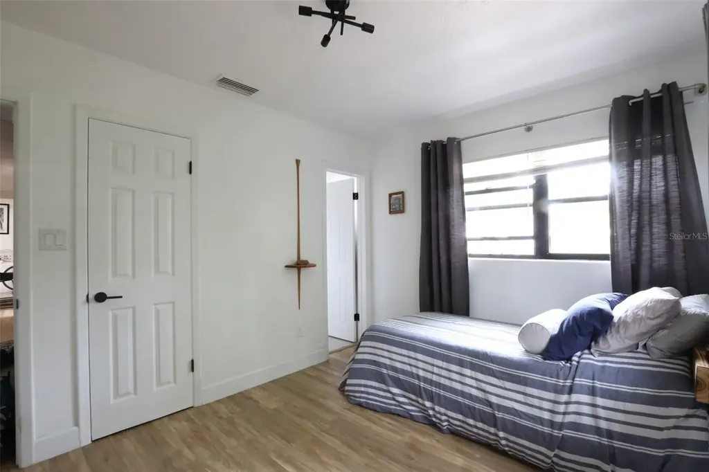 1002 NE 19th Place Gainesville FL 32609