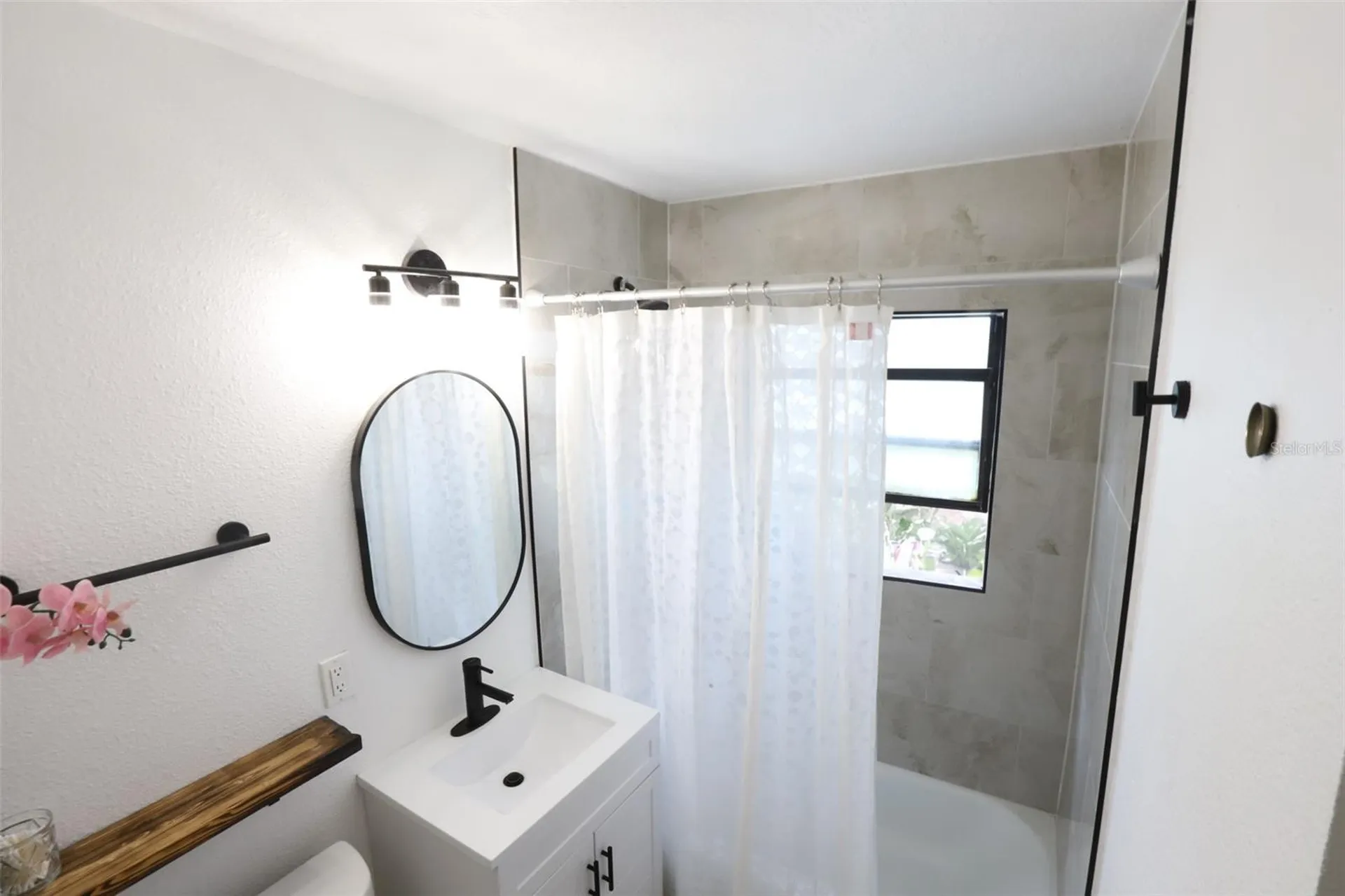 1002 NE 19th Place Gainesville FL 32609