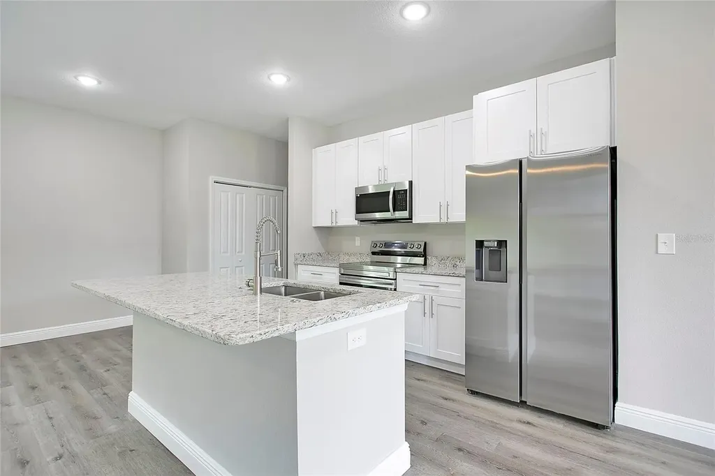 789 N Midland Drive Deltona FL 32725