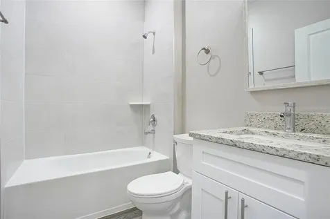 789 N Midland Drive Deltona FL 32725