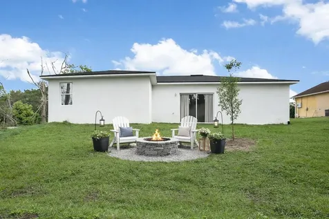 789 N Midland Drive Deltona FL 32725