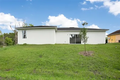 789 N Midland Drive Deltona FL 32725