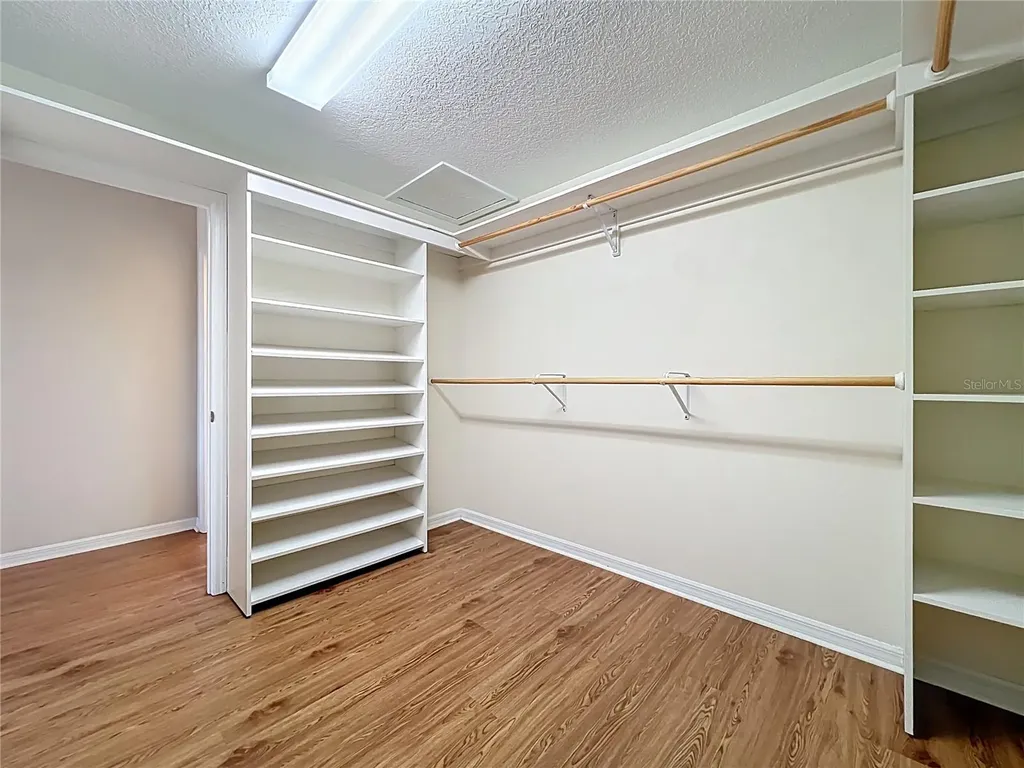 4822 Sawgrass Lake Circle Leesburg FL 34748