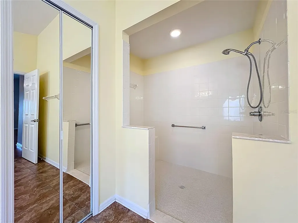 4822 Sawgrass Lake Circle Leesburg FL 34748