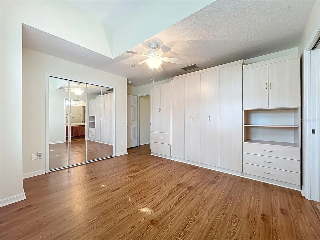 4822 Sawgrass Lake Circle Leesburg FL 34748