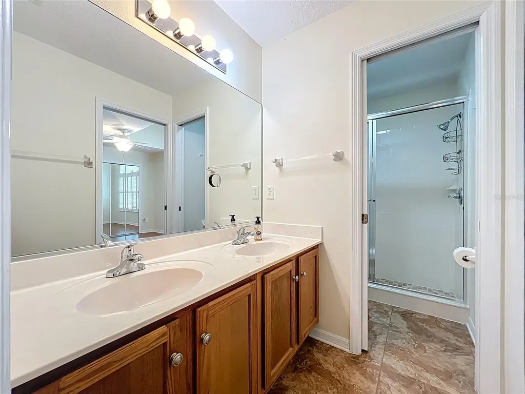 4822 Sawgrass Lake Circle Leesburg FL 34748