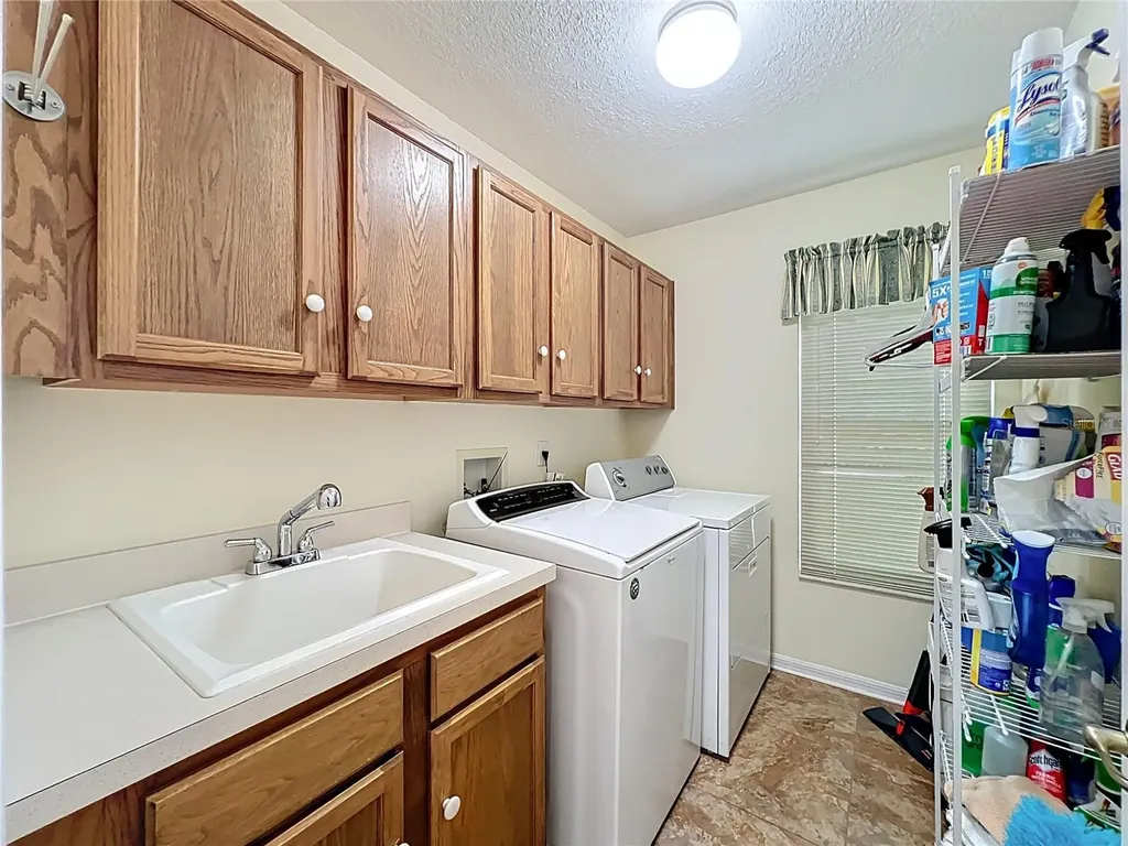 4822 Sawgrass Lake Circle Leesburg FL 34748