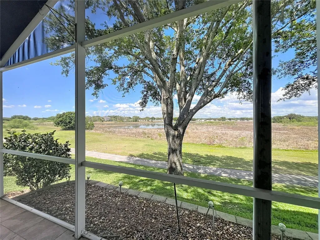 4822 Sawgrass Lake Circle Leesburg FL 34748