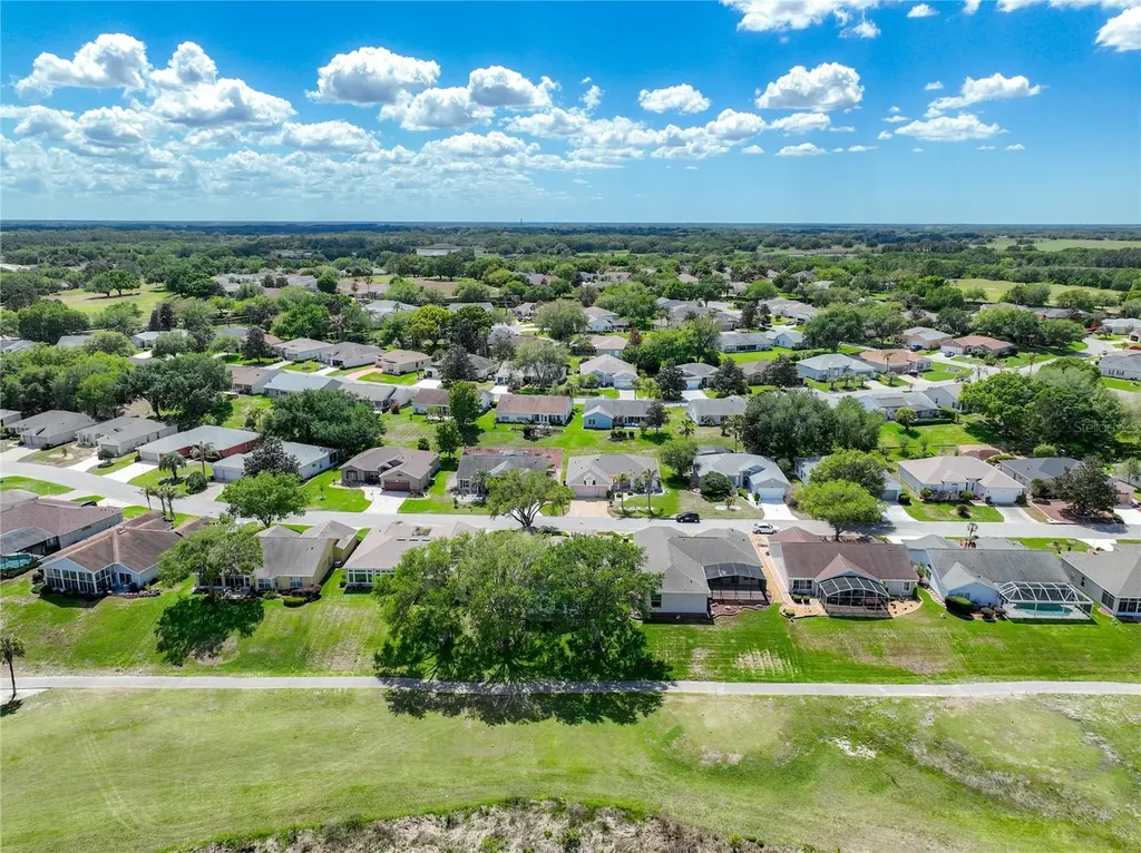 4822 Sawgrass Lake Circle Leesburg FL 34748