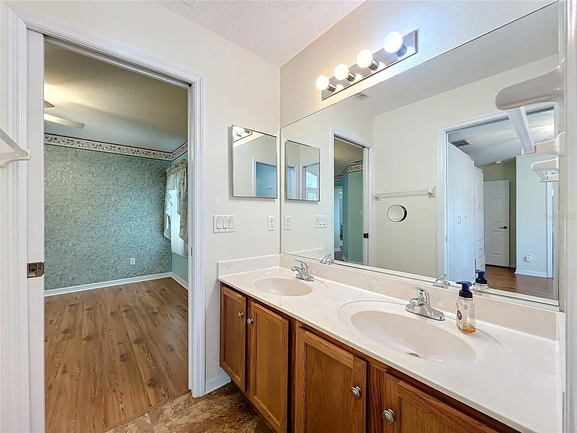 4822 Sawgrass Lake Circle Leesburg FL 34748