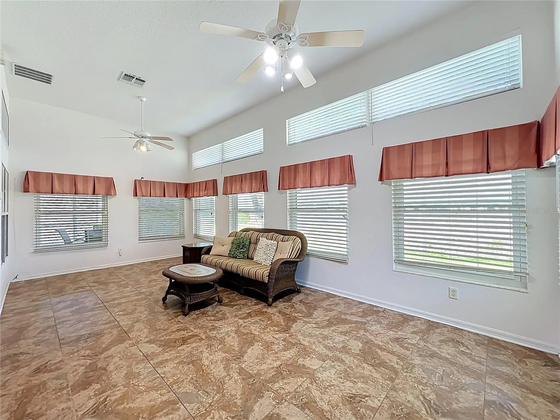 4822 Sawgrass Lake Circle Leesburg FL 34748