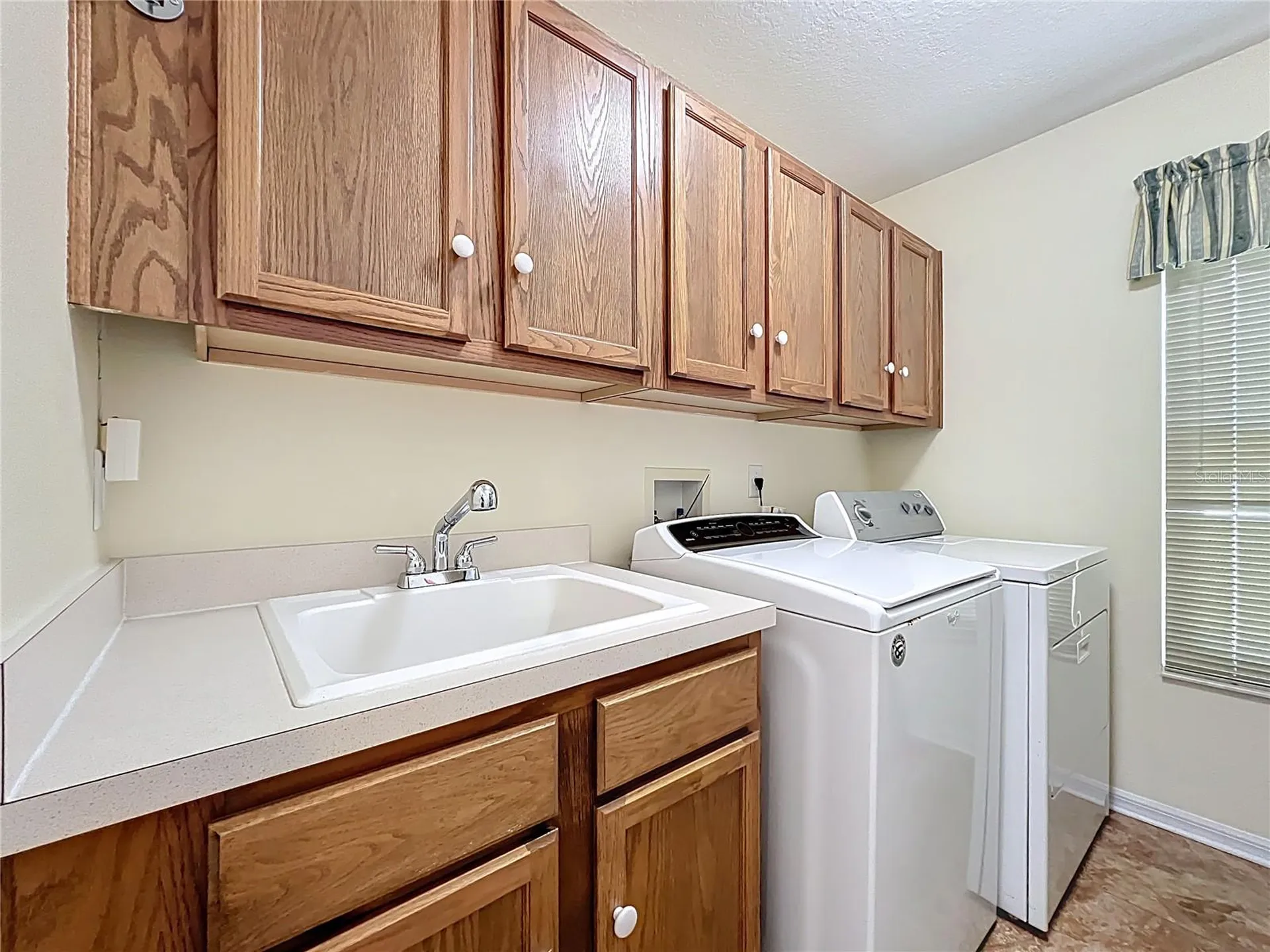 4822 Sawgrass Lake Circle Leesburg FL 34748