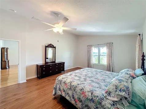 4822 Sawgrass Lake Circle Leesburg FL 34748