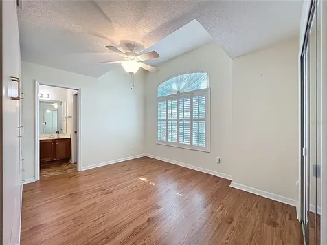 4822 Sawgrass Lake Circle Leesburg FL 34748