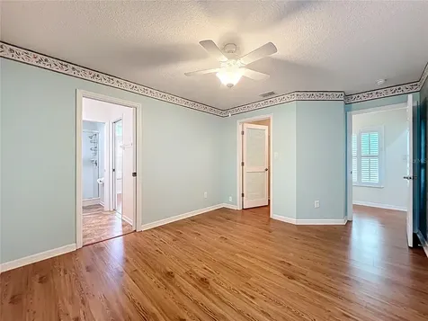 4822 Sawgrass Lake Circle Leesburg FL 34748
