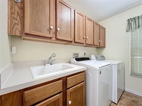 4822 Sawgrass Lake Circle Leesburg FL 34748