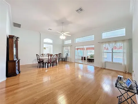 4822 Sawgrass Lake Circle Leesburg FL 34748