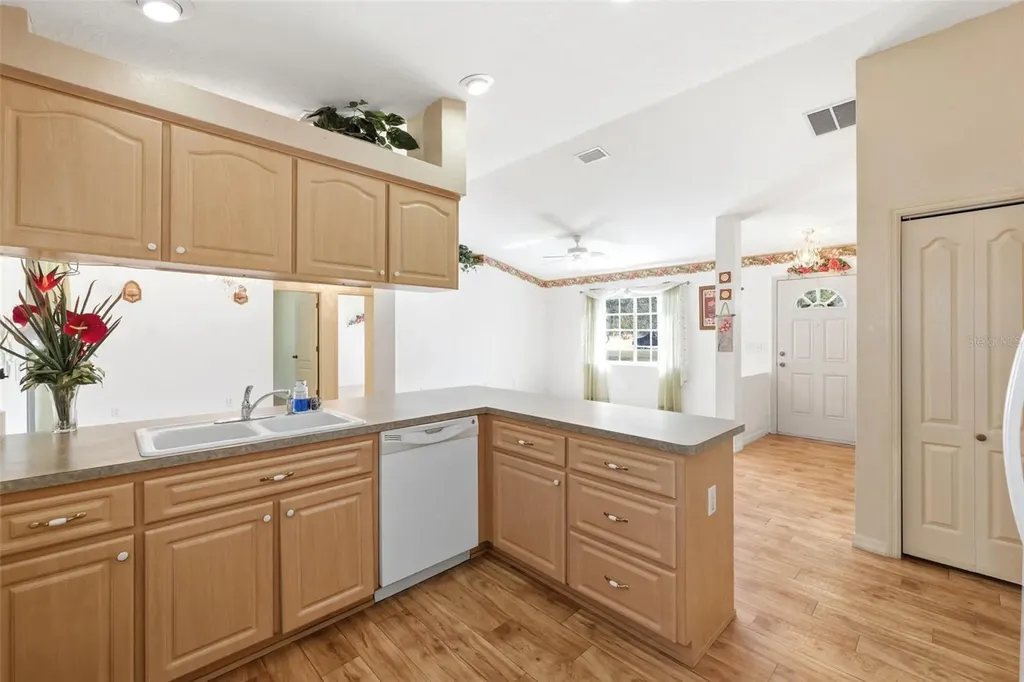13039 Kittiwake Road Weeki Wachee FL 34614