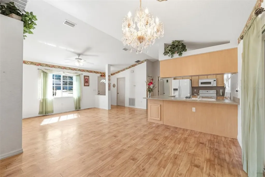 13039 Kittiwake Road Weeki Wachee FL 34614